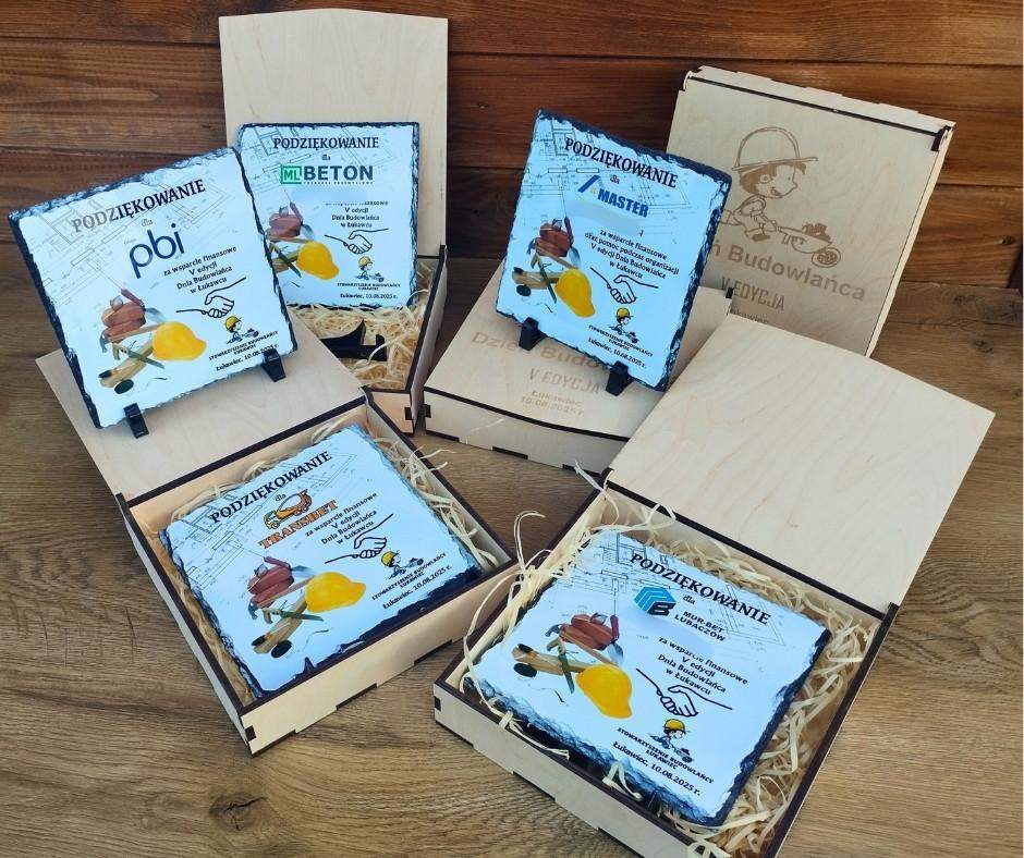 Podziękowanie na kamieniu (fotogranit) + skrzyneczka drewniana z grawerem 0